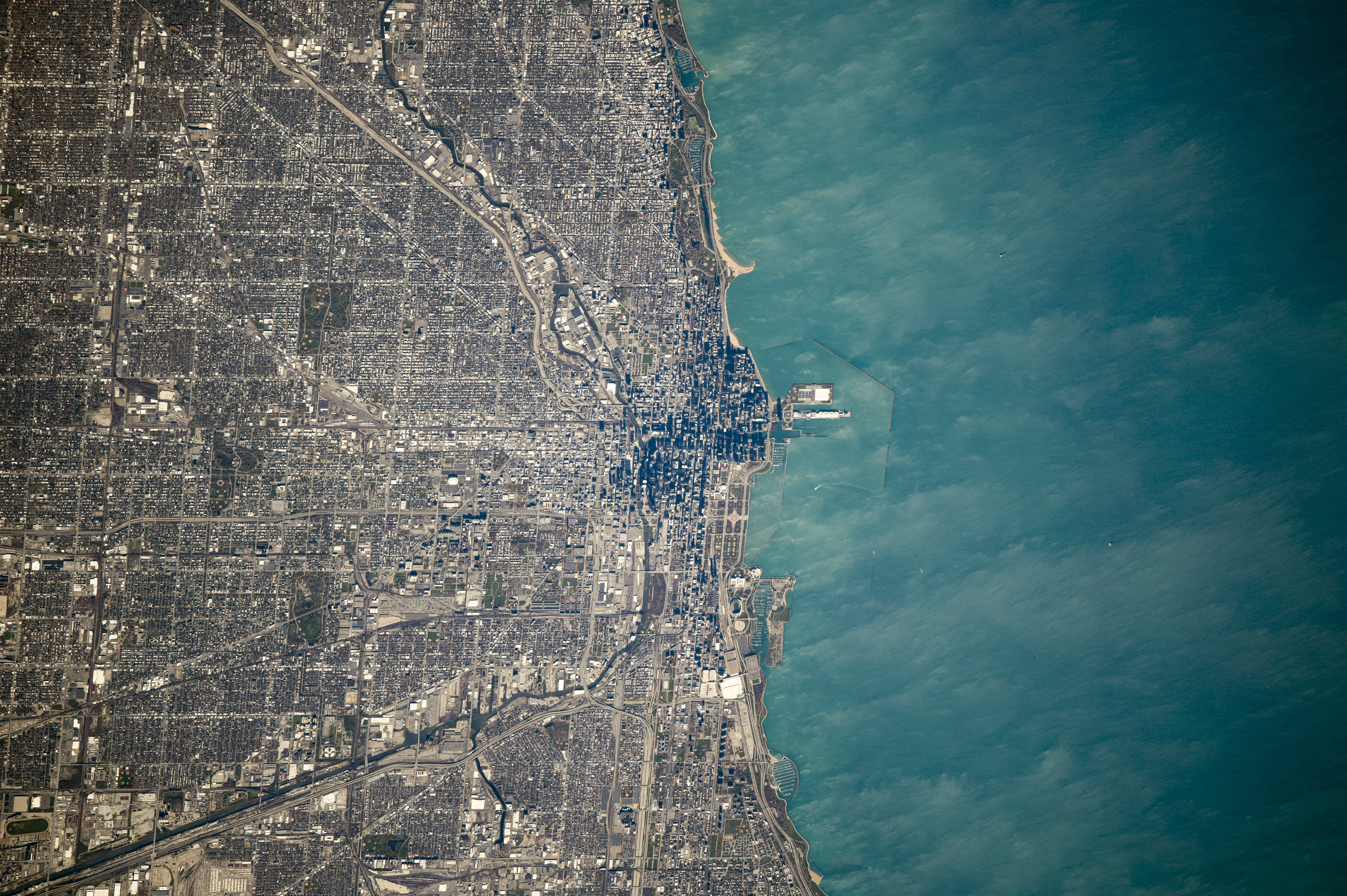2014_12_23_chicagofromspace2.jpg