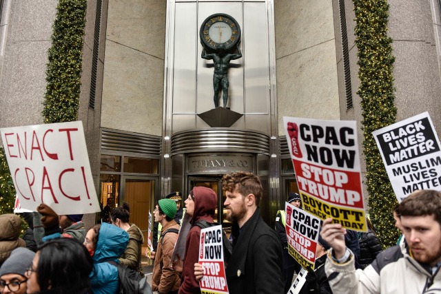 Mag Mile Protesters Block Storefronts On Black Friday & Demand Police ...