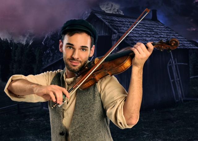 2014_8_8_fiddler.jpg
