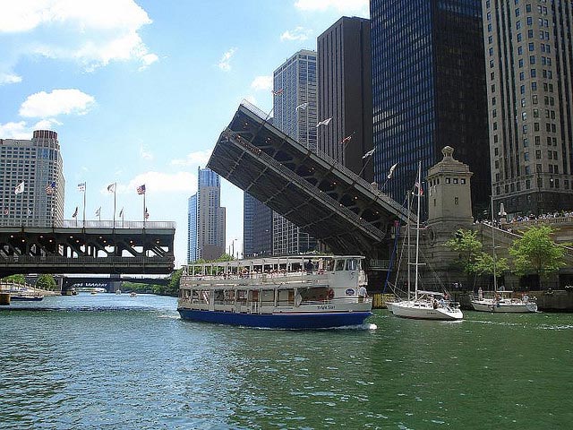 2012_03_11_bridge-boat.jpg