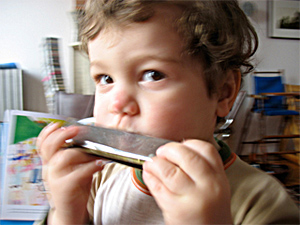harmonicakid.jpg