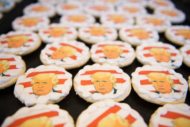 trumpcookie.jpg