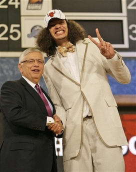 2007_06_sports_joakim_noah_draft.jpg