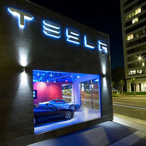 2009_03_tesla_showroom.jpg