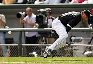 mark-buehrle-play-ap2.jpg