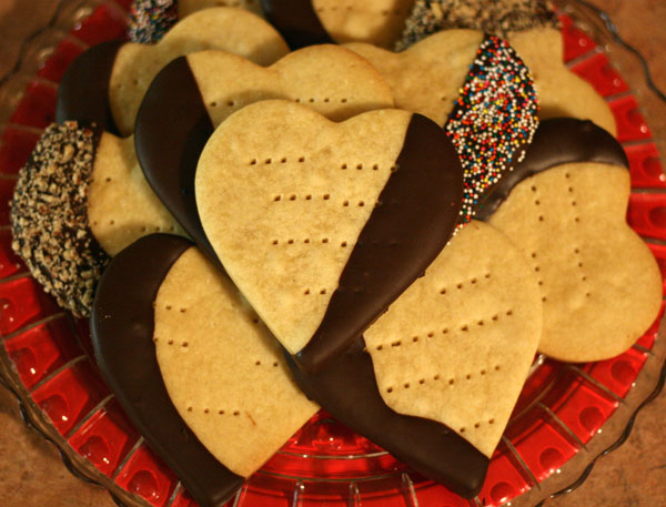 2008_01_chocolate_dipped_shortbread_tray.jpg