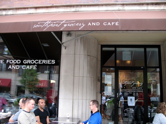 2007_09_Chicagoist_SouthportGrocery.jpg