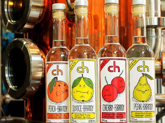 ch_fruit_series_bottles2.jpg
