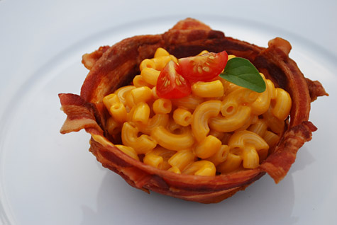 2009_02_bacon_cups.jpg