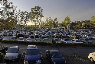2010_11_25_mall_parking_lot.jpg