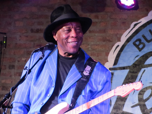 2012_11_23_buddyguy.jpg