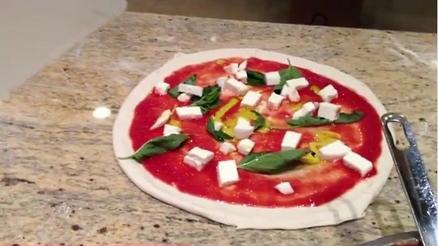 2012_4_29_magherita_pizza.jpg