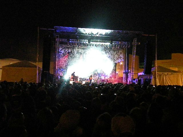 2012_9_16_AVFest_Wilco_wide.jpg