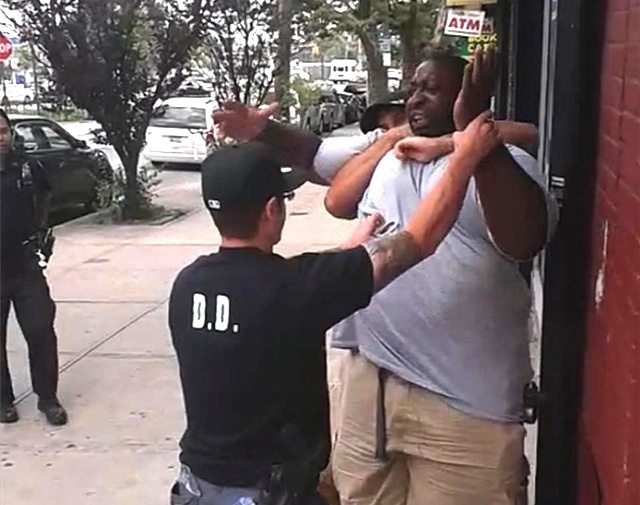 2014_12_8_garner_chokehold.jpg