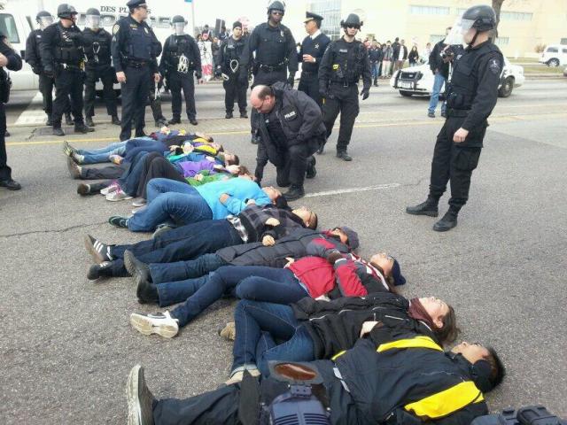 2014_4_9_broadviewimmigrationprotests.jpg