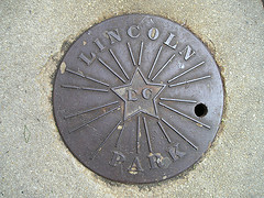 2008_04_manholecover.jpg