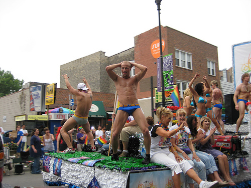 2007_06prideparade.jpg