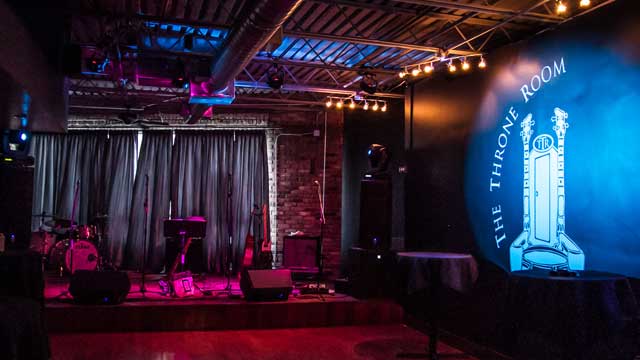 2014__05_thethroneroom1.jpg