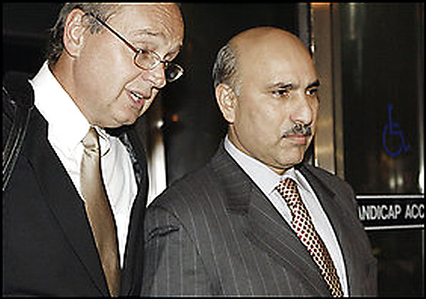 2008_2_rezko_and_lawyer.jpg