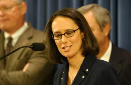 2008_3_lisa_madigan.jpg