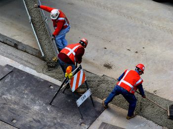 2008_3_on_the_job.jpg