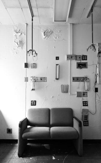 2008_5_waiting_room.jpg