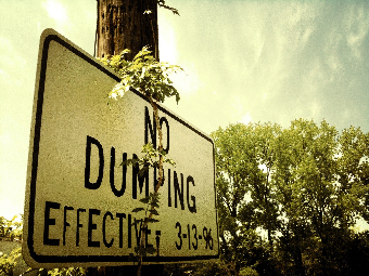 2010_8_no_dumping.jpg