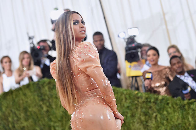 BeyonceOverShoulder.jpg