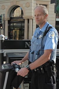 2007_09_segwaycop.jpg