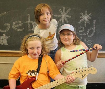 2007_8_17_girlsrockcamp.jpg