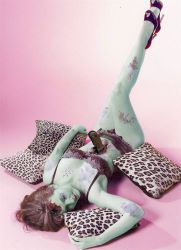 2008_10_zombie_pinup.jpg