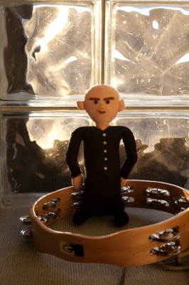 2009_12_corgan_puppet.jpg