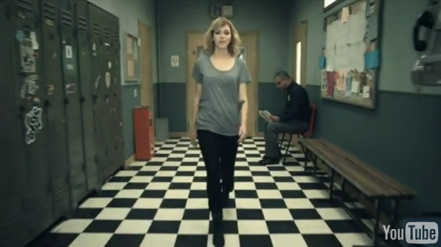 2010_10_uffie.png