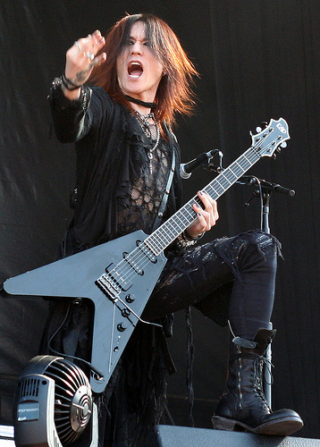 2010_10_xjapan_lolla.jpg
