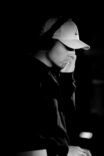 2011_07_dj_shadow_p4k_preview.jpg