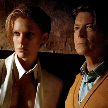 2013_03_bowie_video_still.jpg