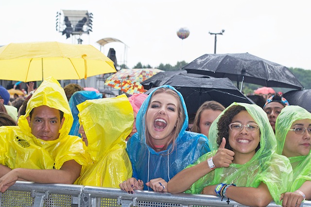2014_08_04_crowd_01.jpg