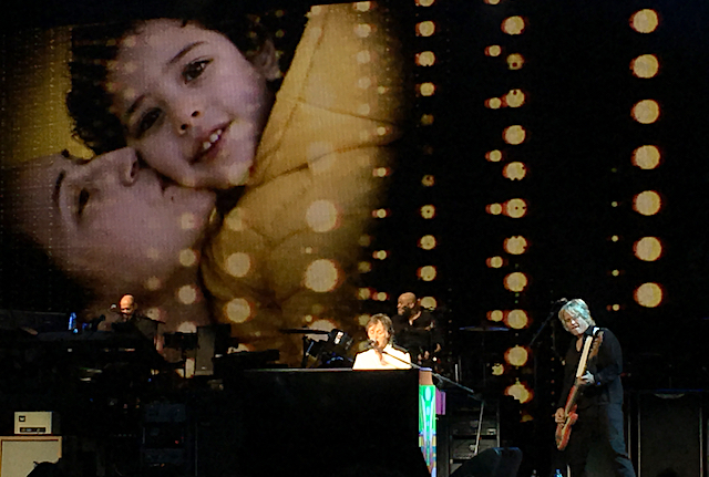 2017_07_mccartney_04.jpg