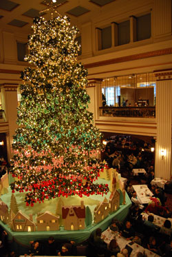 01-12-08_macys_great_tree.jpg
