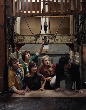 2010_07_RaRaRiot.jpg