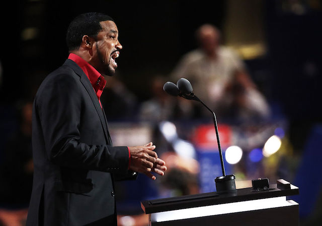 darrell-scott.jpg
