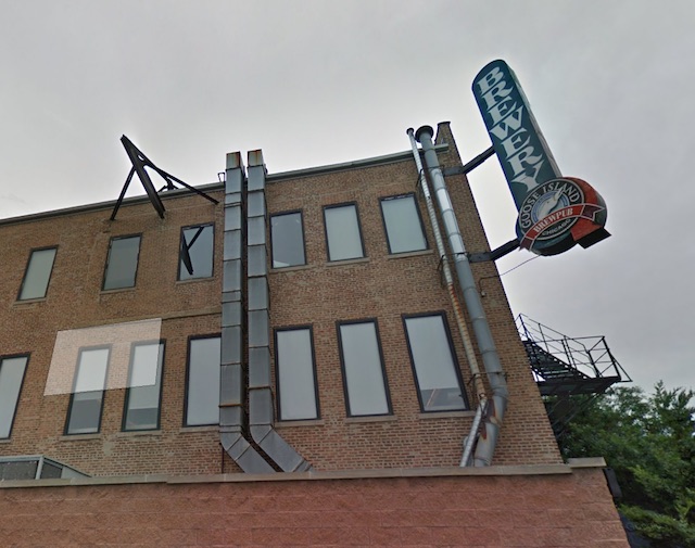 goose-island-brewpub.jpg