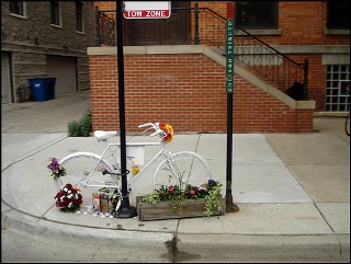 2010_05_19_ghostbike.jpg