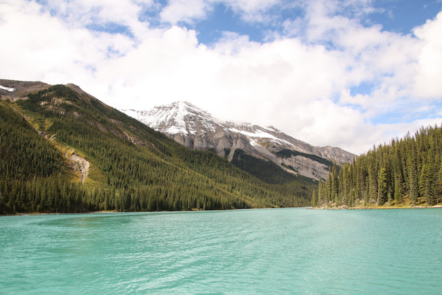 2518983397327663321_maligne_lake_credit_chris_parker_on_flickr.jpg