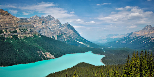 2518983398857851899_peyto_lake_credit_emmanuel_milou_on_flickr.jpg